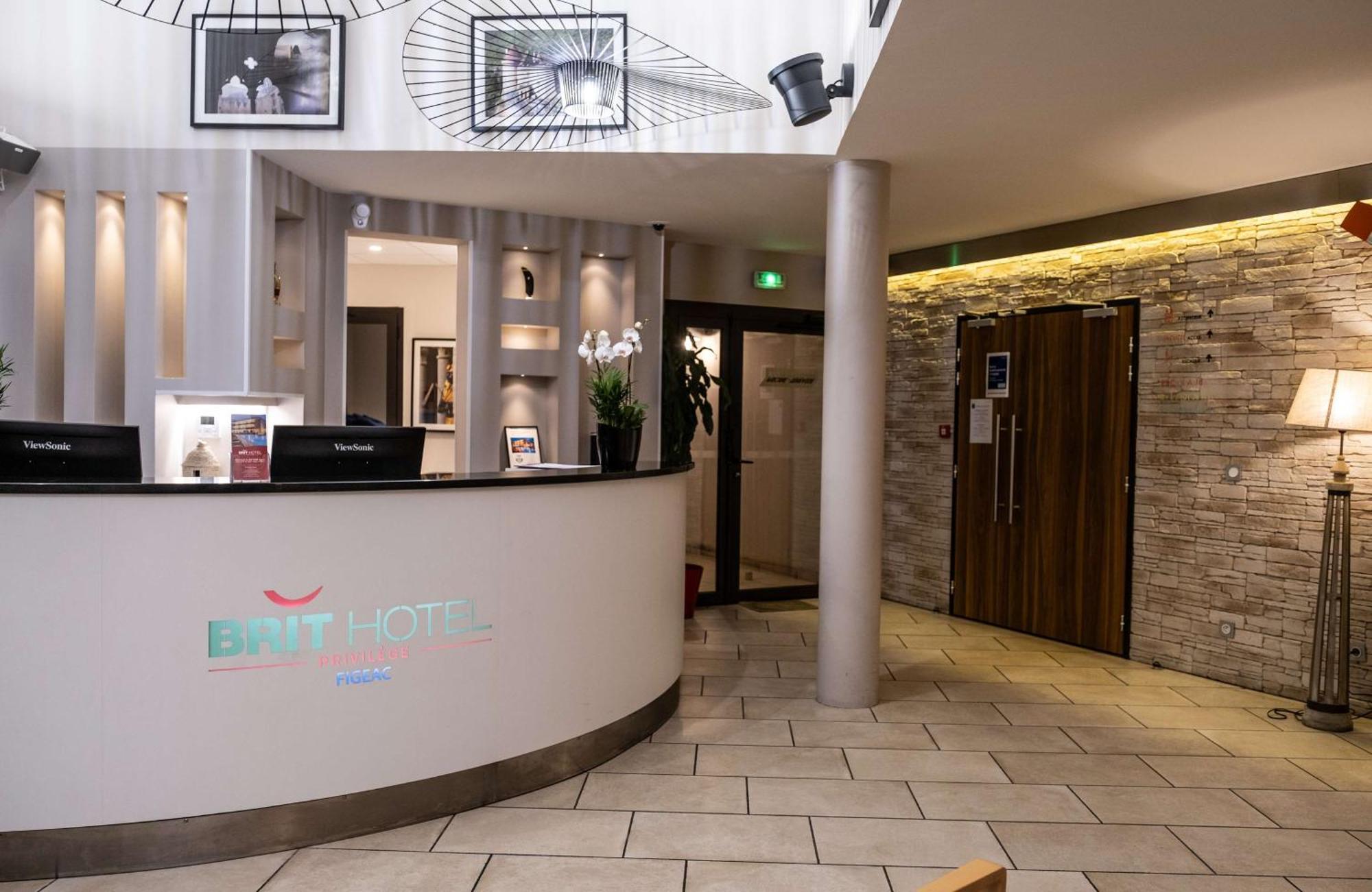 Brit Hotel Privilege Figeac Exterior foto