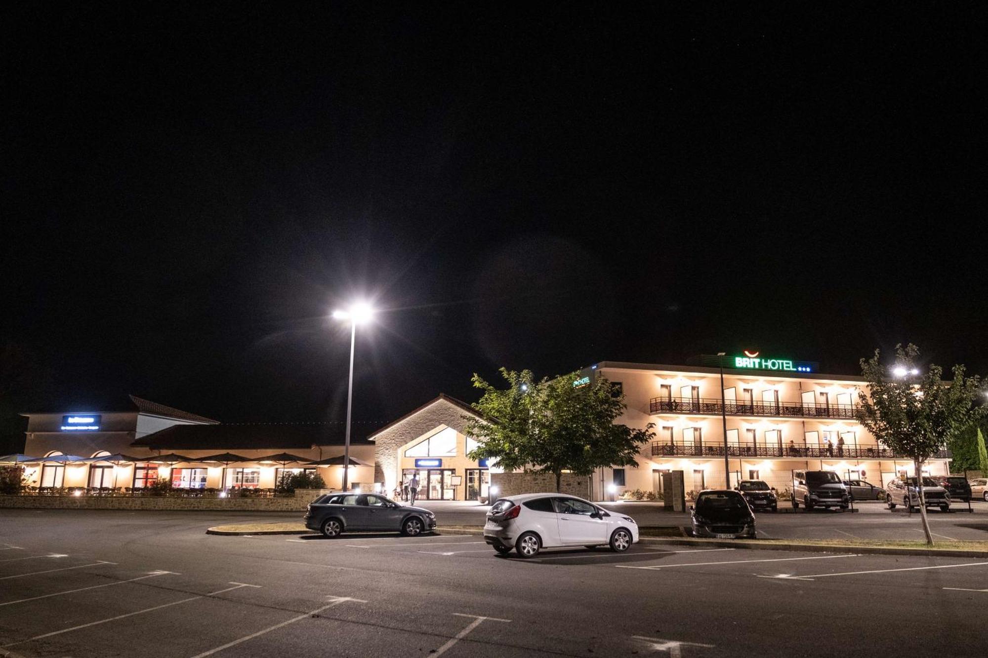 Brit Hotel Privilege Figeac Exterior foto